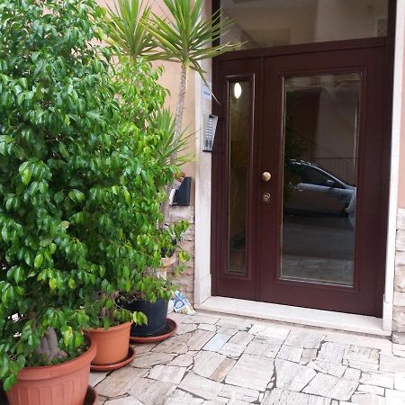 מונטרוטונדו Casa Vacanze Lory מראה חיצוני תמונה