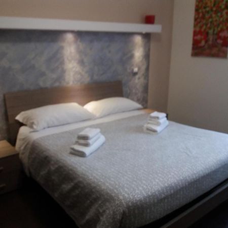 מונטרוטונדו Casa Vacanze Lory מראה חיצוני תמונה