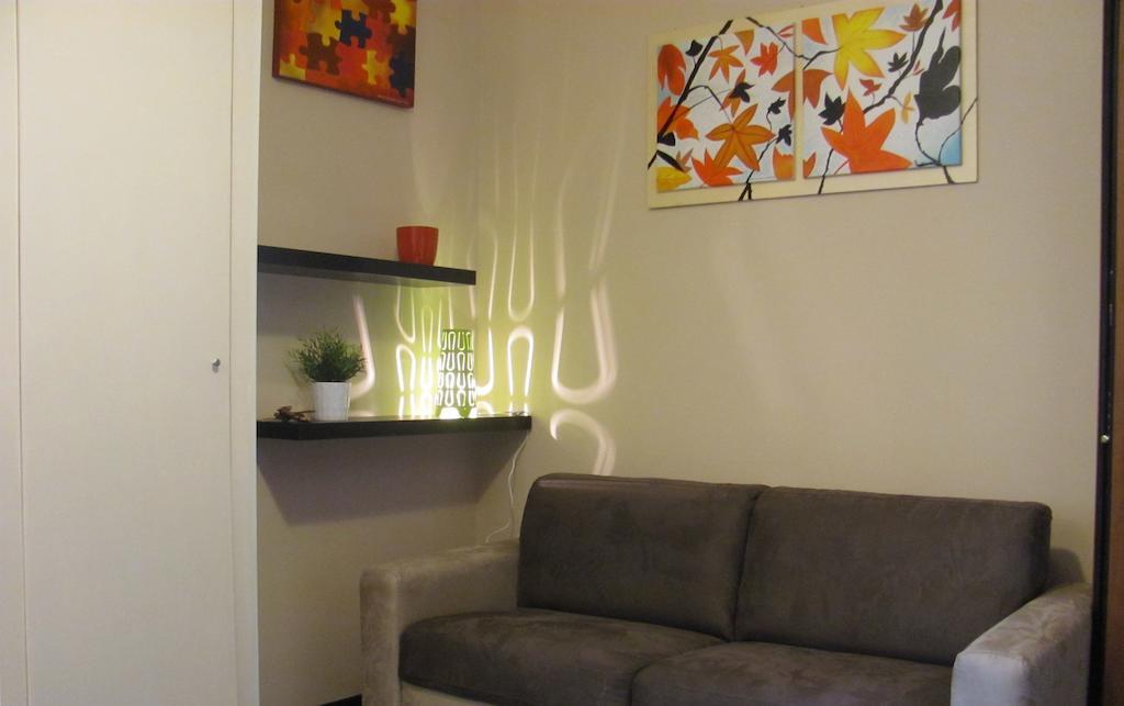 מונטרוטונדו Casa Vacanze Lory מראה חיצוני תמונה