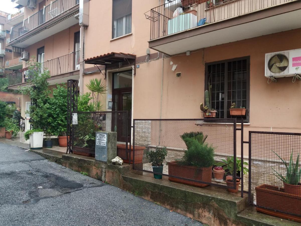 מונטרוטונדו Casa Vacanze Lory מראה חיצוני תמונה